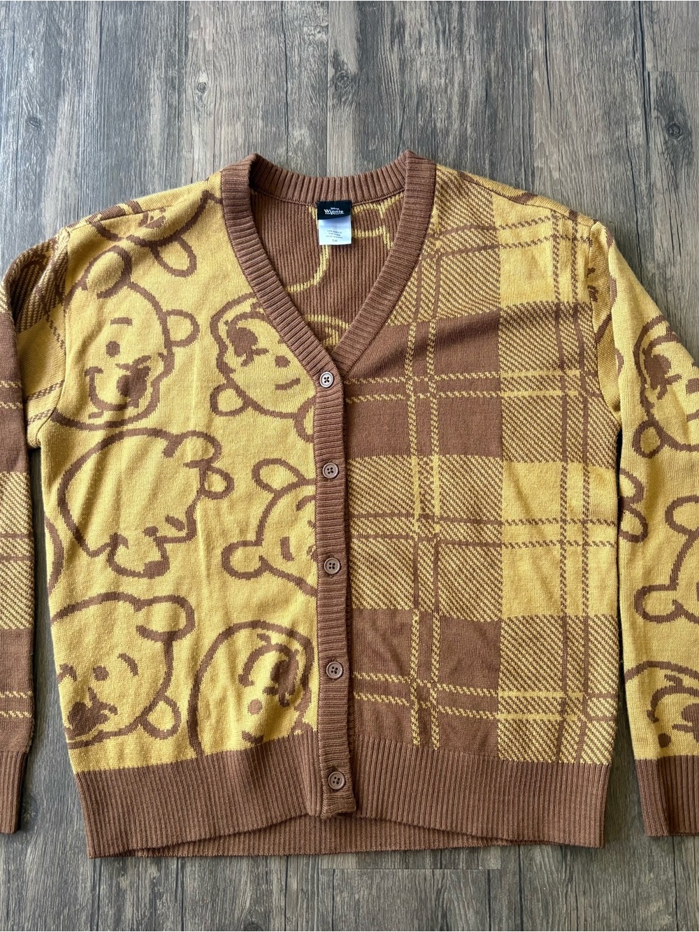 Winnie the Pooh Women’s Cardigan Sweater Size Small Brown Plaid